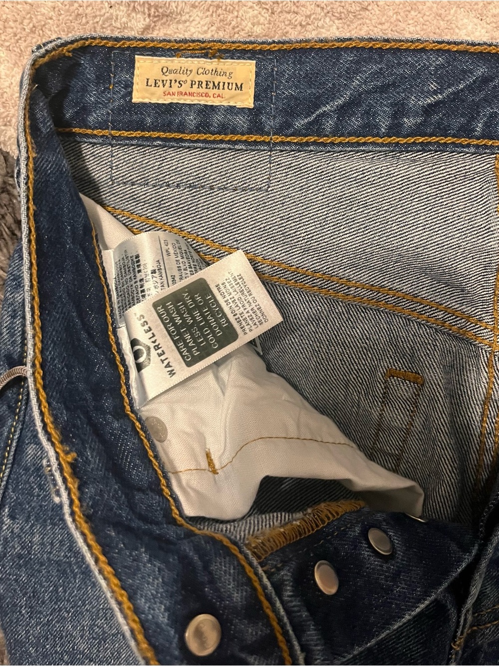 Levi's 501 Straight Leg Jeans in Washed Blue Denim 26 x 32 - Picture 4 of 4